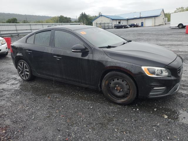 Photo 4 from auction – 2017 VOLVO S60 with VIN YV126MFL0H2424935
