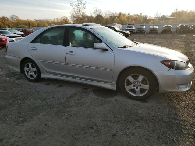 Photo 4 from auction – 2005 TOYOTA CAMRY LE with VIN 4T1BE32K65U986222