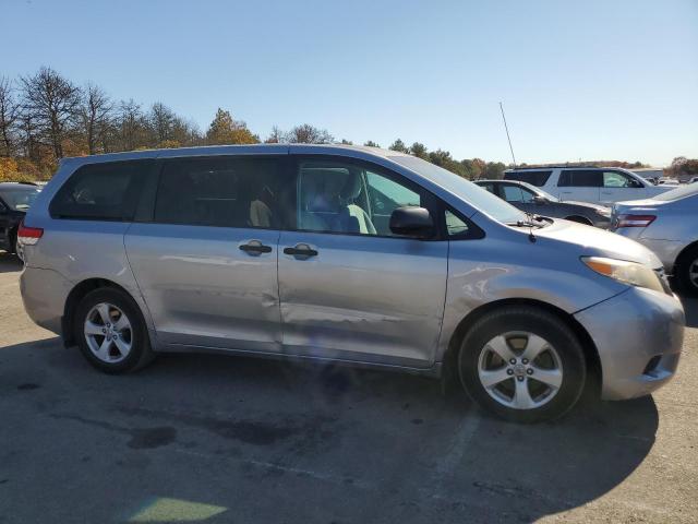 Photo 4 from auction – 2012 TOYOTA SIENNA with VIN 5TDZK3DC7CS248612