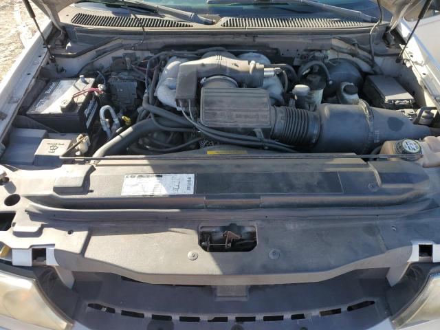 Photo 12 from auction – 2000 LINCOLN NAVIGATOR with VIN 5LMFU28A7YLJ21909