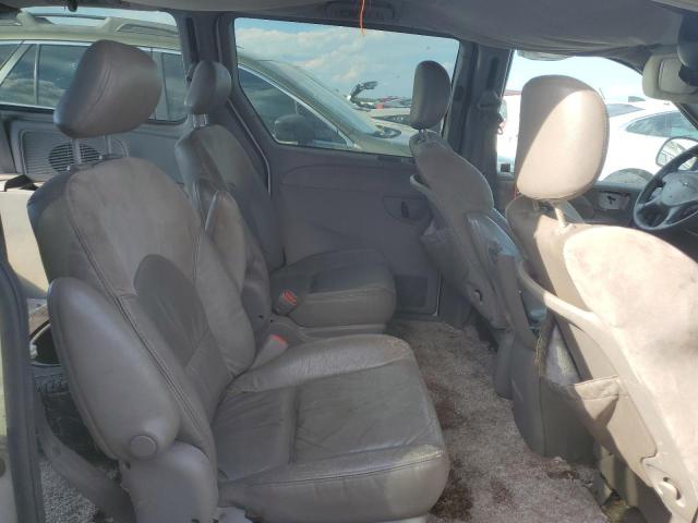 Photo 11 from auction – 2002 CHRYSLER TOWN & COU with VIN 2C8GP64L22R721400