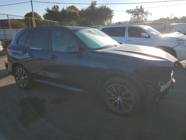 Photo 4 from auction – 2019 BMW X5 XDRIVE4 with VIN 5UXCR6C59KLL03565