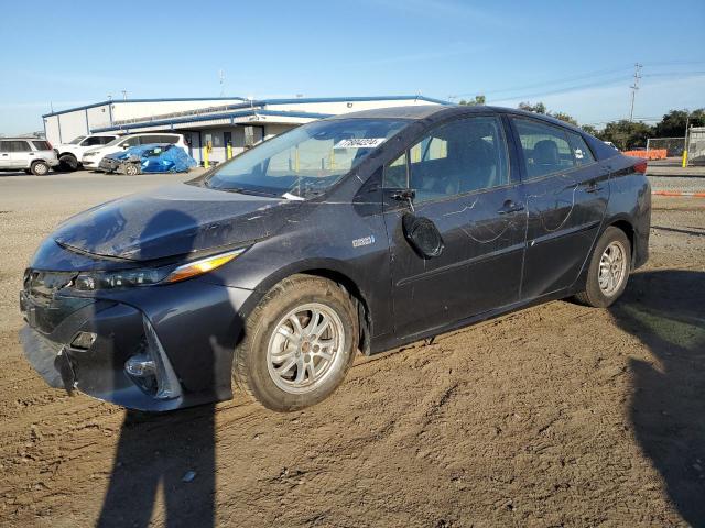 TOYOTA PRIUS PRIM 2017 with VIN JTDKARFP2H3060242 - Photo from auction