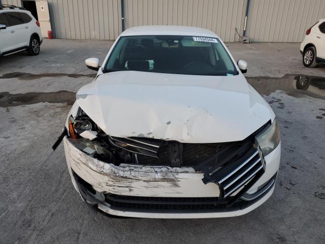 Photo 5 from auction – 2015 VOLKSWAGEN PASSAT S with VIN 1VWAT7A37FC109525