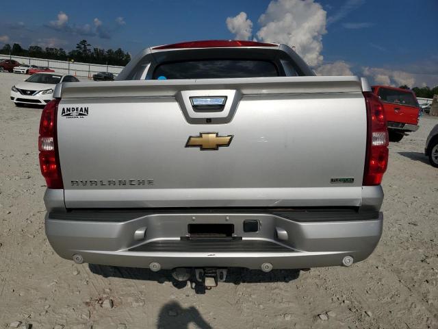 Photo 6 from auction – 2011 CHEVROLET AVALANCHE with VIN 3GNTKGE39BG302847