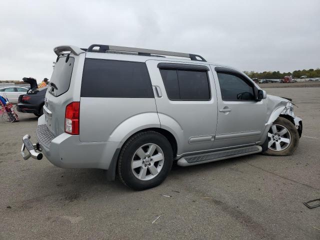 Photo 3 from auction – 2011 NISSAN PATHFINDER with VIN 5N1AR1NB5BC635786
