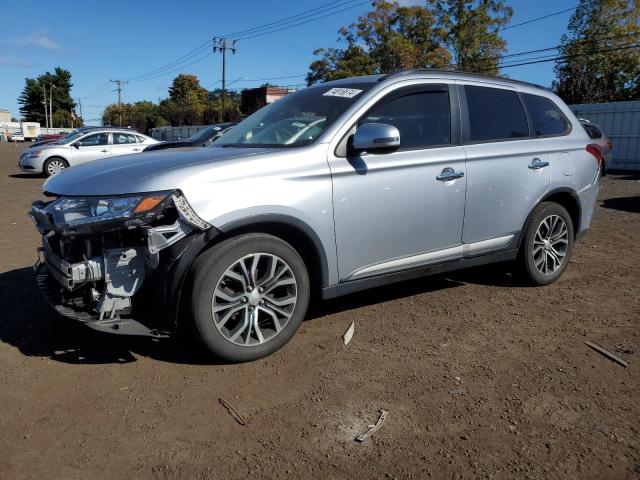 MITSUBISHI OUTLANDER 2016 with VIN JA4AD3A3XGZ010473 - Photo from auction