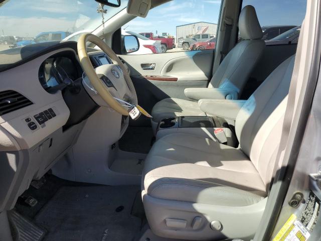 Photo 7 from auction – 2014 TOYOTA SIENNA XLE with VIN 5TDYK3DC2ES442785