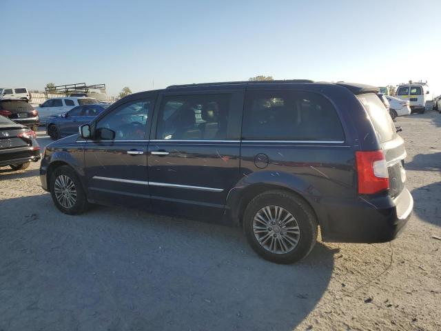 Photo 2 from auction – 2013 CHRYSLER TOWN & COU with VIN 2C4RC1CG0DR585333