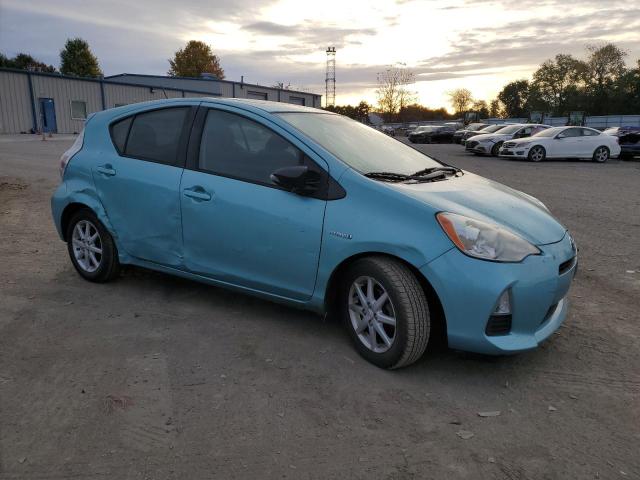 Photo 4 from auction – 2013 TOYOTA PRIUS C with VIN JTDKDTB35D1031802