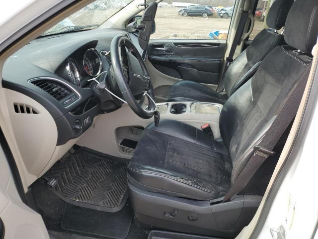 Photo 7 from auction – 2016 CHRYSLER TOWN & COU with VIN 2C4RC1JG3GR136090