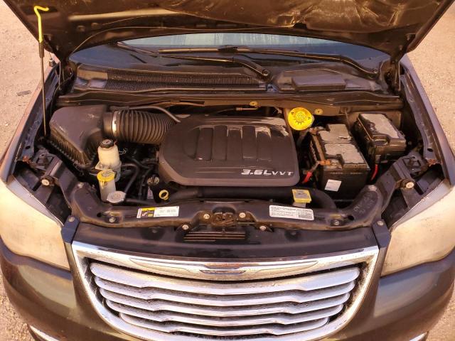 Photo 12 from auction – 2014 CHRYSLER TOWN & COU with VIN 2C4RC1BG7ER399548