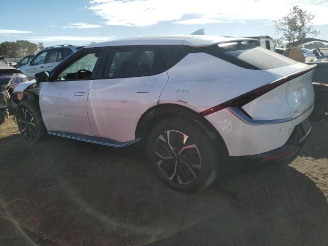 Photo 2 from auction – 2022 KIA EV6 LIGHT with VIN KNDC34LA4N5037076