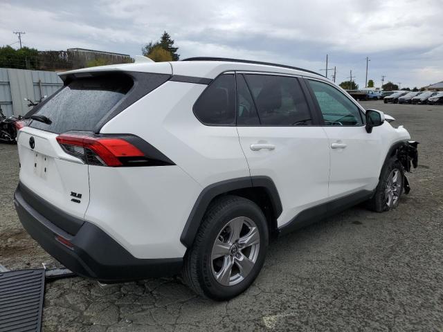 Photo 3 from auction – 2022 TOYOTA RAV4 XLE with VIN 2T3P1RFVXNC257349