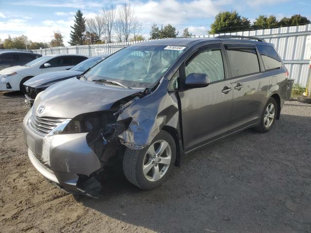 Photo 1 from auction – 2014 TOYOTA SIENNA LE with VIN 5TDKK3DC9ES417761