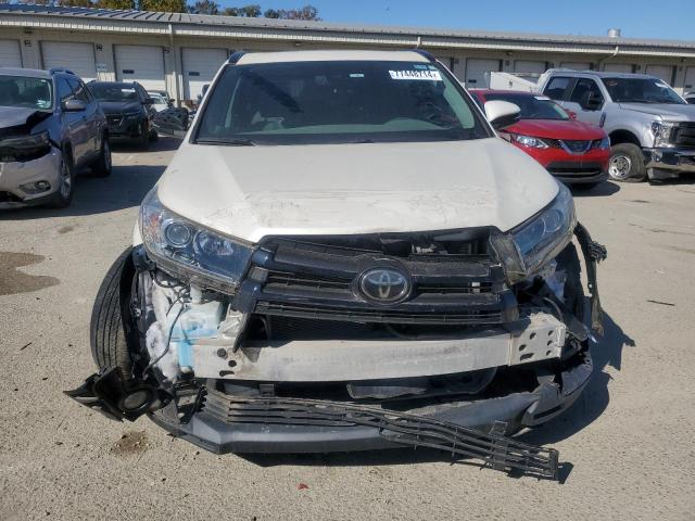 Photo 5 from auction – 2018 TOYOTA HIGHLANDER with VIN 5TDJZRFH1JS559230