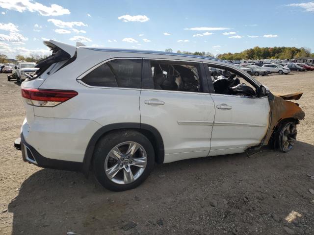 Photo 3 from auction – 2019 TOYOTA HIGHLANDER with VIN 5TDDZRFH7KS991805