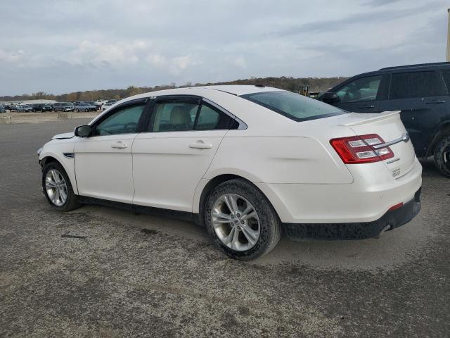 Photo 2 from auction – 2017 FORD TAURUS SEL with VIN 1FAHP2E80HG122181