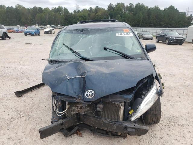 Photo 5 from auction – 2012 TOYOTA SIENNA XLE with VIN 5TDYK3DC3CS274748