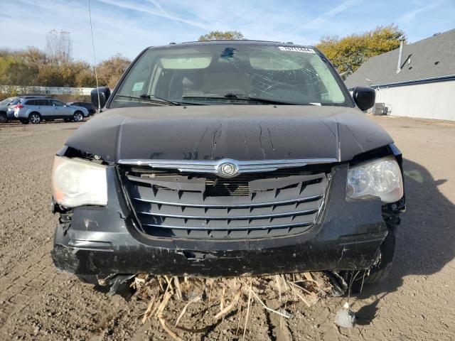 Photo 5 from auction – 2010 CHRYSLER TOWN & COU with VIN 2A4RR8DX1AR493952