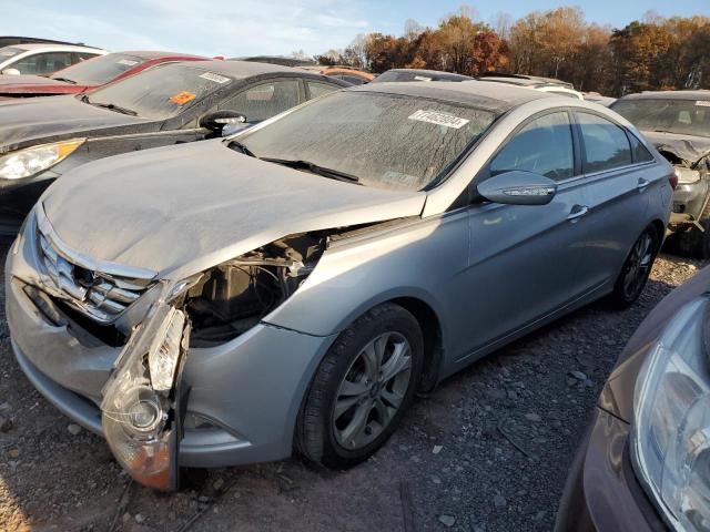 HYUNDAI SONATA SE 2013 with VIN 5NPEC4AC8DH805735 - Photo from auction