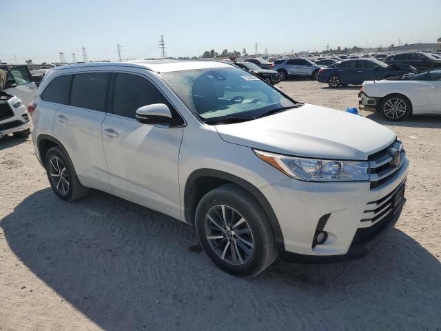 صورة رقم 4 من المزاد - 2018 TOYOTA HIGHLANDER مع VIN 5TDKZRFH7JS534143