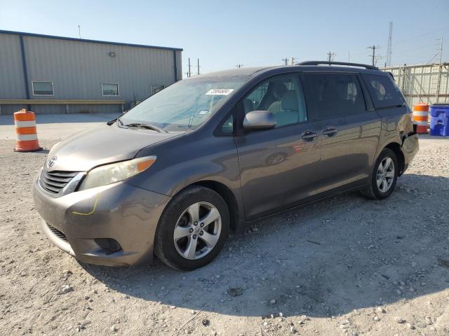 TOYOTA SIENNA LE 2012 with VIN 5TDKK3DC7CS222402 - Photo from auction