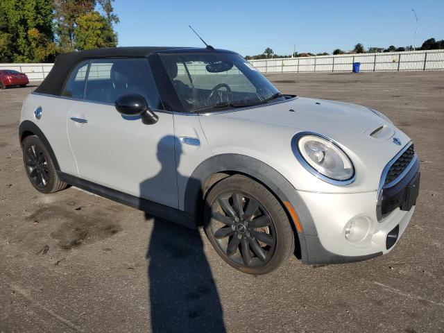Foto 4 de la subasta – 2016 MINI COOPER S con VIN WMWWG9C50G3C22502