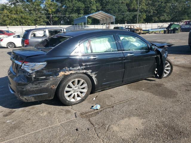 Photo 3 from auction – 2013 CHRYSLER 200 LIMITE with VIN 1C3CCBCG7DN527118