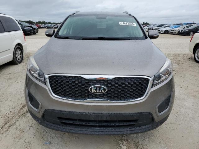 Photo 5 from auction – 2016 KIA SORENTO LX with VIN 5XYPG4A57GG094037