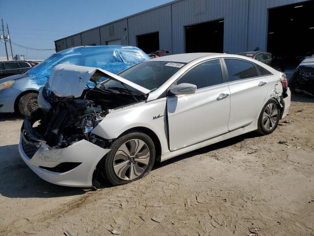 HYUNDAI SONATA HYB 2013 with VIN KMHEC4A48DA084697 - Photo from auction