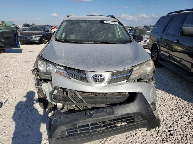 Photo 5 from auction – 2015 TOYOTA RAV4 LE with VIN 2T3BFREV3FW266018