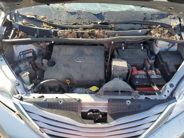 Photo 12 from auction – 2012 TOYOTA SIENNA XLE with VIN 5TDYK3DCXCS199210