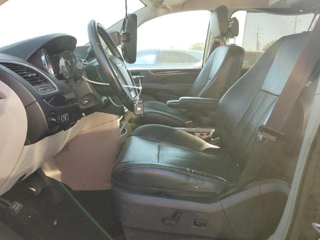 Photo 7 from auction – 2011 CHRYSLER TOWN & COU with VIN 2A4RR8DG7BR630328