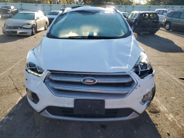 Photo 5 from auction – 2017 FORD ESCAPE SE with VIN 1FMCU9GD8HUC61245
