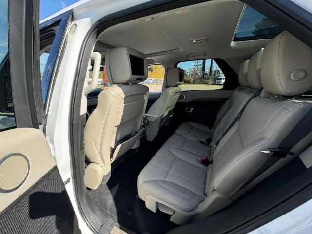 Photo 6 from auction – 2017 LAND ROVER DISCOVERY with VIN SALRRBBV0HA042328