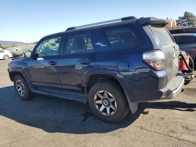 Photo 2 from auction – 2018 TOYOTA 4RUNNER SR with VIN JTEBU5JR4J5544055