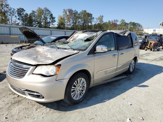 Photo 1 from auction – 2013 CHRYSLER TOWN & COU with VIN 2C4RC1CG4DR667937
