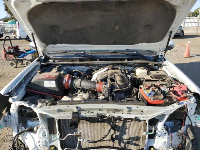 Photo 12 from auction – 2019 TOYOTA 4RUNNER SR with VIN JTEBU5JRXK5720916