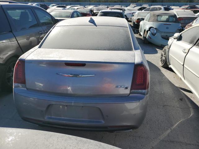 Photo 6 from auction – 2018 CHRYSLER 300 S with VIN 2C3CCABG0JH240011