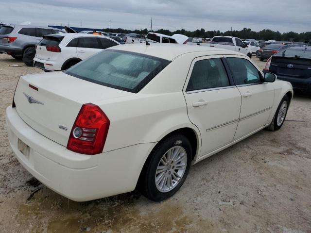 Photo 3 from auction – 2008 CHRYSLER 300 LX with VIN 2C3LA43RX8H327674