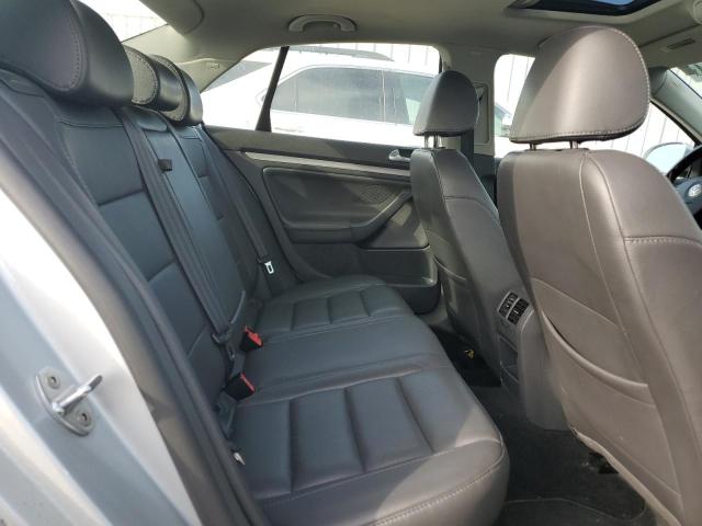 Photo 10 from auction – 2008 VOLKSWAGEN JETTA with VIN 3VWRJ71K98M189900