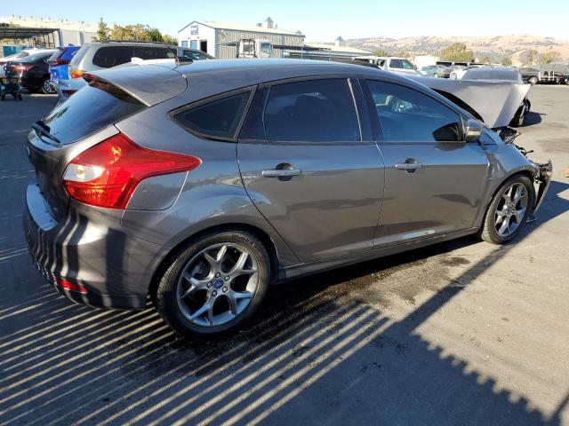 Foto 3 de la subasta – 2014 FORD FOCUS SE con VIN 1FADP3K22EL276835