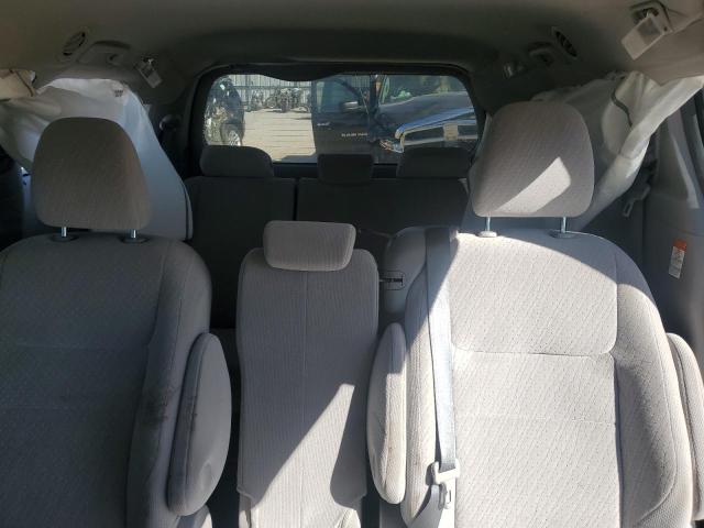Photo 10 from auction – 2017 TOYOTA SIENNA LE with VIN 5TDKZ3DC0HS820298