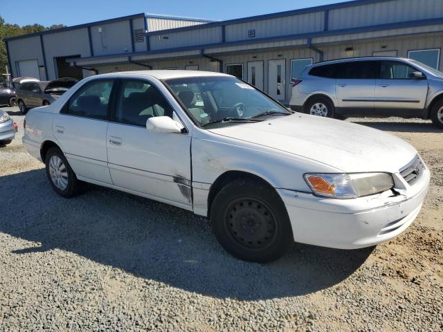 Photo 4 from auction – 2001 TOYOTA CAMRY CE with VIN JT2BG22K010595098
