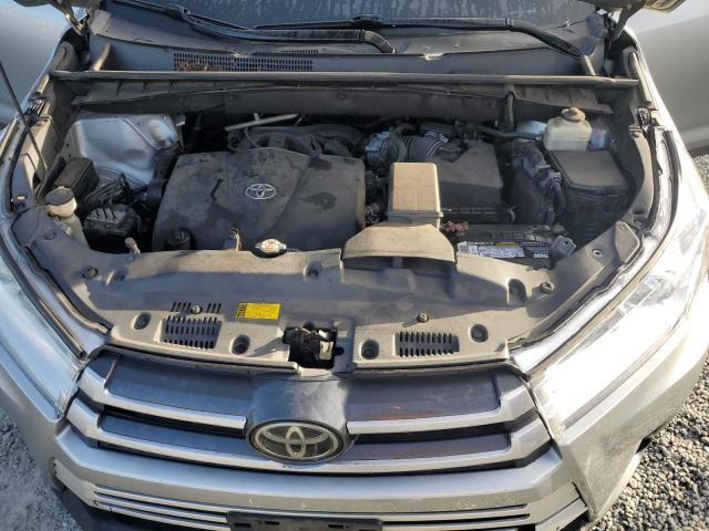 Photo 12 from auction – 2019 TOYOTA HIGHLANDER with VIN 5TDZZRFH6KS294907