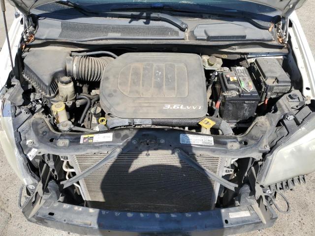 Photo 12 from auction – 2013 CHRYSLER TOWN & COU with VIN 2C4RC1BG8DR645263