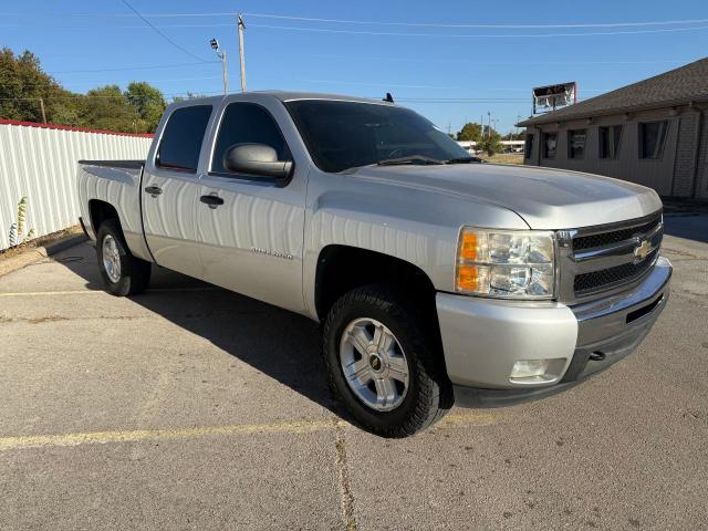 CHEVROLET SILVERADO 2011 with VIN 3GCPKSE34BG160971 - Photo from auction
