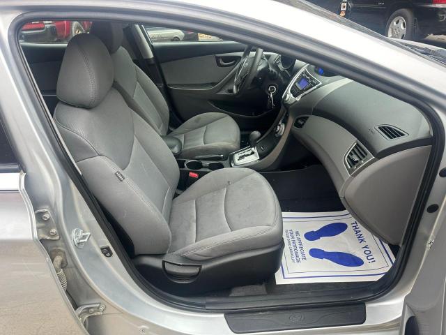 Photo 5 from auction – 2012 HYUNDAI ELANTRA GL with VIN 5NPDH4AE3CH064326