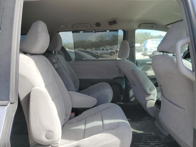 Photo 11 from auction – 2017 TOYOTA SIENNA LE with VIN 5TDKZ3DC8HS883553